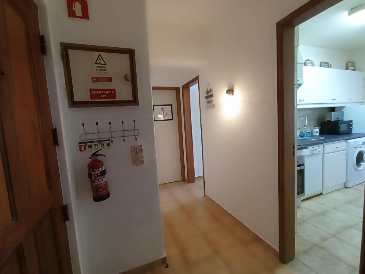Love Shack Flat In Quarteira Center ภายนอก รูปภาพ