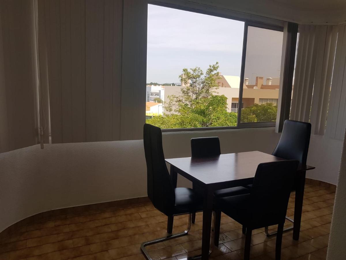 Love Shack Flat In Quarteira Center ภายนอก รูปภาพ